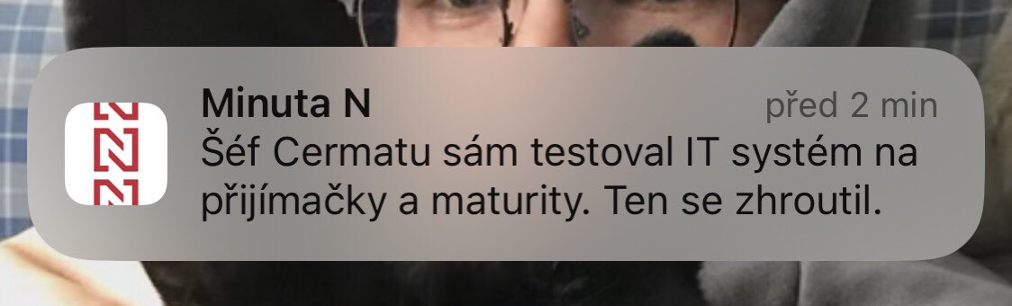 litych_'s tweet photo. Nevím jestli se zhroutil systém nebo ten pán, ale nechtěla bych, aby mi tohle došlo, když bych maturovala https://t.co/J4EEfz17oS