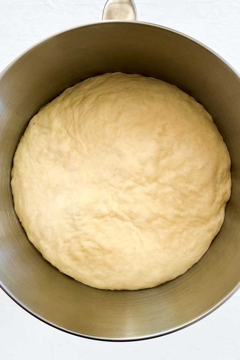 PlantBasedFolk's tweet photo. 5 minutes of kneading is all it takes with this easy pizza dough. ๐
๐ฅ What toppings would you use?
Get the recipe here https://t.co/MYLqFMoMXn #veganpizzadough #easypizzadough #plantbasedfolk #vegancooking #veganrecipes https://t.co/TkZS70AIGe