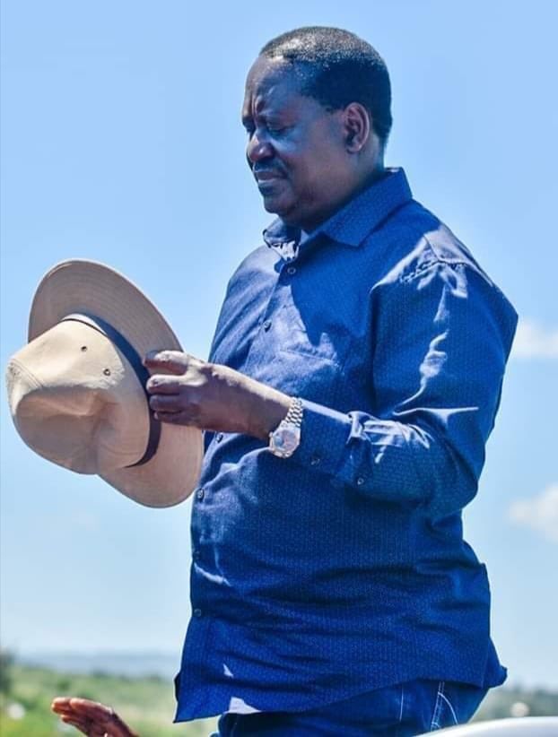 Jeshi_LaBABA's tweet photo. Hats off To Our 11k Followers. #JeshiLaBABA Appreciates You. We Keep Engaging..We Keep Fighting Alongside BABA @RailaOdinga Both Online and Kwa Ground. Mambo Imechemka. 
Like..Retweet And Hit Follow..I FOLLOW BACK INSTANTLY. https://t.co/LdbpqqTN6k