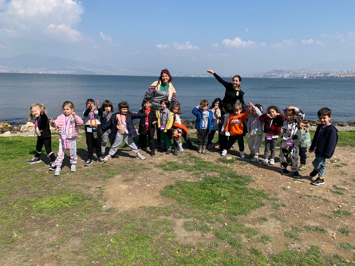 Ana sınıfı öğrencilerimiz İlkbaharın doğaya kattığı güzellikleri gözlemlemek için kent ormanına giderek Reggio gezilerini gerçekleştirdiler.🌳🦋🍃🌞
#UğurluOlmak