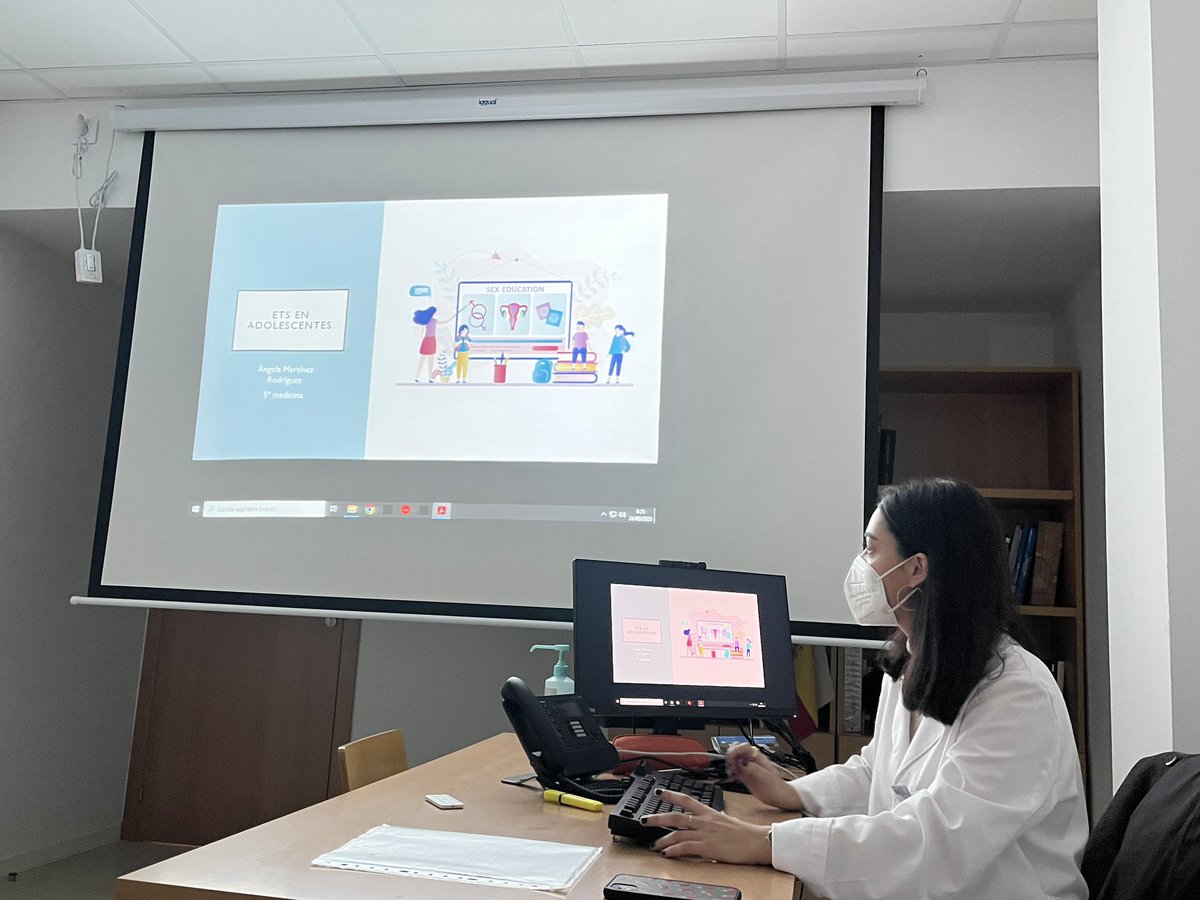 SapVPeregrina's tweet photo. Seguimos con el itinerario formativo en Virgen Peregrina… hoy Angela nos habla de las ETS en adolescentes…🥇👏🏻 https://t.co/t5MQuax1bs