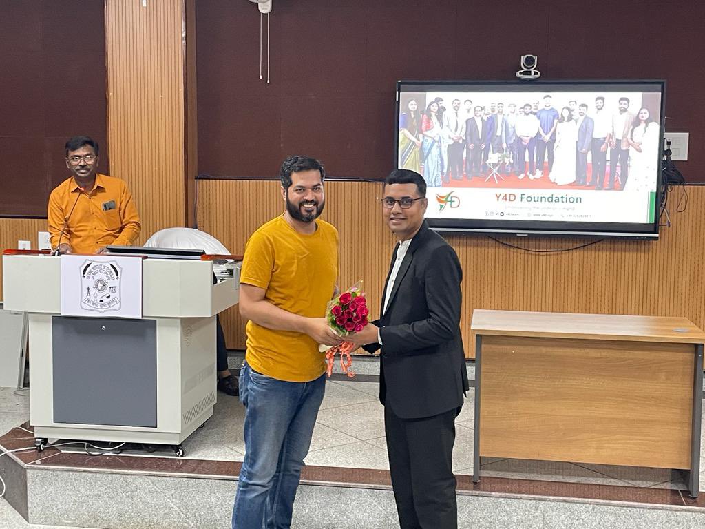 Praful Nikam tweet media