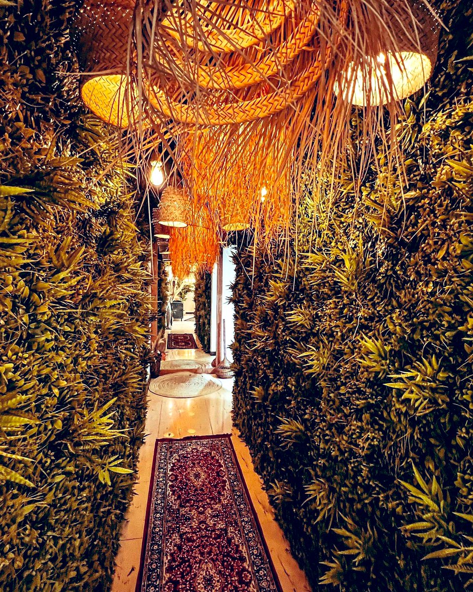 HlHadeel's tweet image. جہاں خود کو سستا کر دیا جائے
وہاں ہر رشتہ مہنگا پڑ جاتا ھے 

Jummah mubarak ❤️

#Hadeel #UAE #PAKISTAN #BlessedFriday #Ramadan2023 #Sahal #GNB