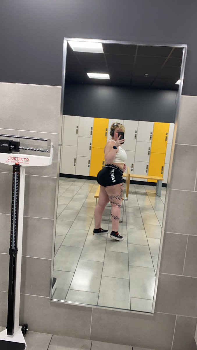 MohlerRhys's tweet photo. Get yo fitness onππ₯° #fitnessaddict #fbgm #legpump #big #bootybounce https://t.co/fgUOMi5mmJ