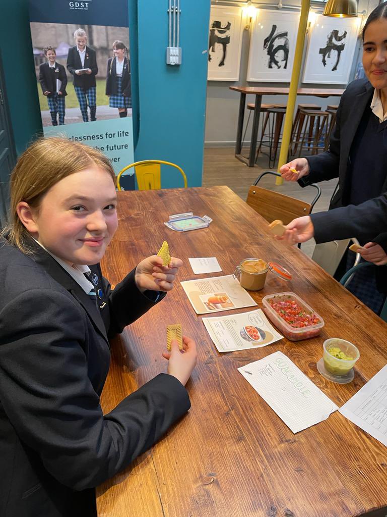 RHSBLanguages's tweet photo. #Sparky Year 9 students showed fantastic creativity  in their salsa making activity. Tasting each other’s creations was a lot of fun! Their guacamole, pico de gallo and dulce de leche were delicious! https://t.co/zkW3io36pj