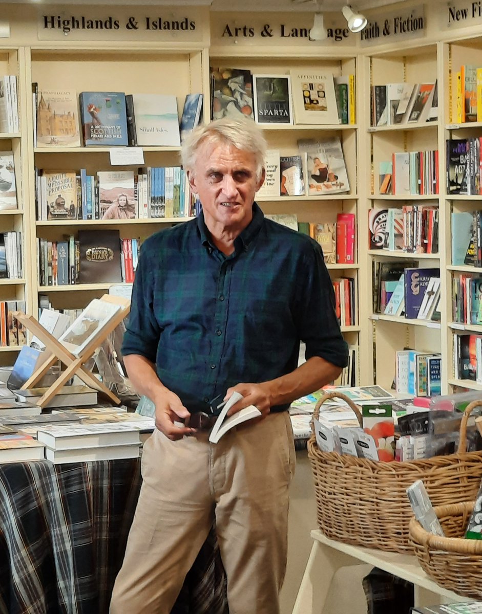 UllapoolBookshop tweet media