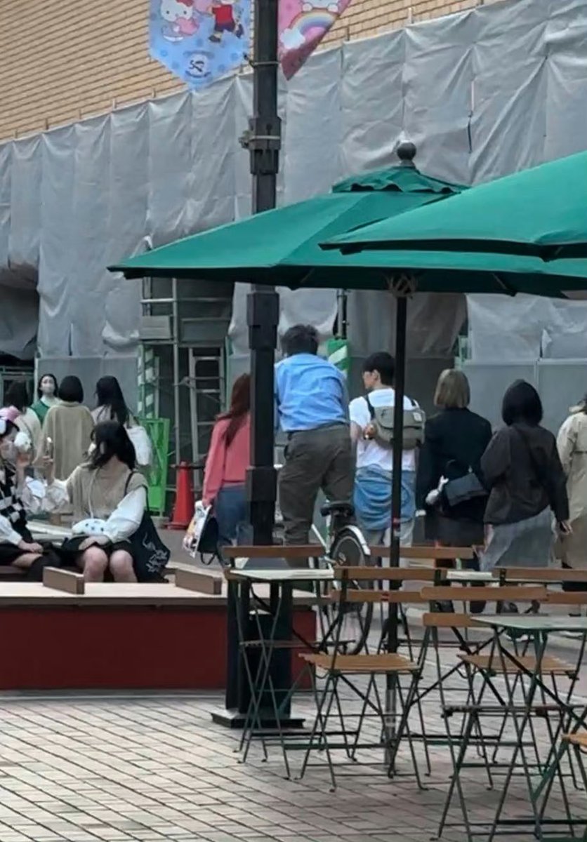 eatmelonn's tweet photo. so #SongJaeRim and #KimSoEun were spotted in japan + their outfits corresponds to their SNS updates?? SO ARE THEY OFFICIAL HELLO 🤡 https://t.co/0KIHelyC6r