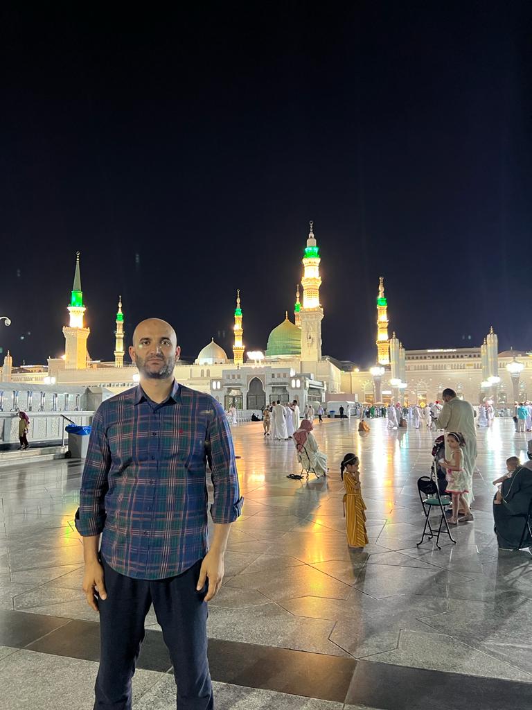 Bu mübarek Ramazan ayında, bizleri  buluşturan Yüce Mevlâmız!

Bizleri muhabbetine mazhar eyle, dua ve niyazlarımızı kabul eyle!

Devletimizi ve milletimizi her türlü kazalardan, belalardan, afetlerden muhafaza eyle!

Bizleri rahmet gölgende barınanlardan eyle!

Hayırlı Cumalar