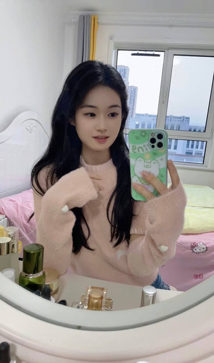 Tingting1995D's tweet photo. My most immature behavior, forgive everything when I'm in a good mood https://t.co/jbGie2TuLK