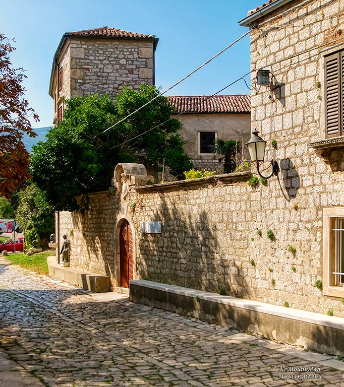 StjepanStimac's tweet image. Osor na otoku Cresu
#osor #otokcres #osorskeglazbenevečeri #kvarner #photography