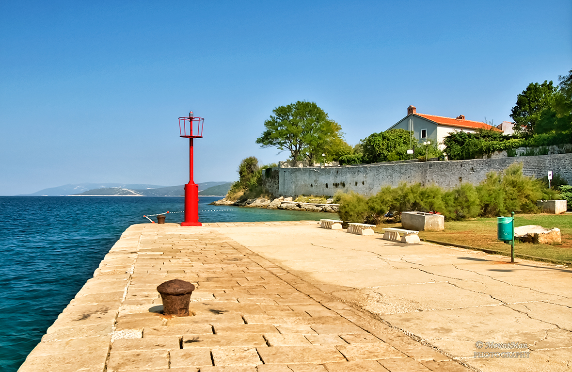 StjepanStimac's tweet image. Osor na otoku Cresu
#osor #otokcres #osorskeglazbenevečeri #kvarner #photography