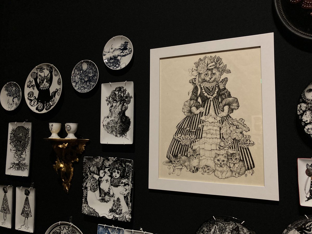 ヒグチユウコ展すっごくよかったー!!ミッドサマーのポスター原画が見られるとは…!!
ヒエロニムスボスやブリューゲル、ヘンリーダーガー、ヴォイニッチ手稿など好きな人にはオススメ!! 