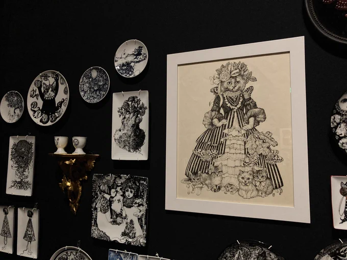 ヒグチユウコ展すっごくよかったー!!ミッドサマーのポスター原画が見られるとは…!!
ヒエロニムスボスやブリューゲル、ヘンリーダーガー、ヴォイニッチ手稿など好きな人にはオススメ!! 