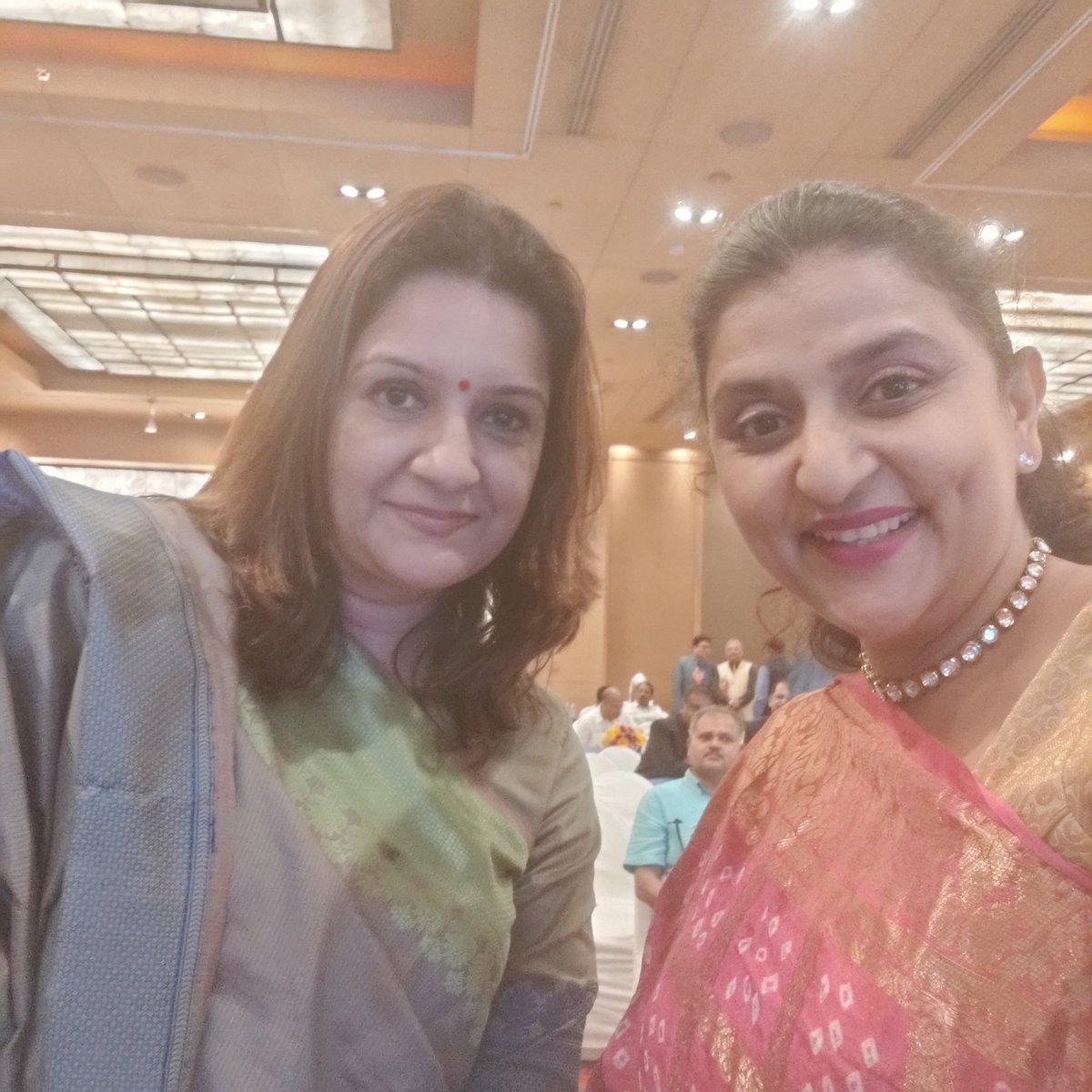 Drsarika005's tweet photo. Thank you @priyankac19 for sparing time for the @IMAIndiaOrg dinner interaction with Parliamentarians and your kind words for doctors
#HealthForAll #StopViolenceAgainstDoctors #CentralAct #HealthWorkersProtection https://t.co/72E9HZOJmY