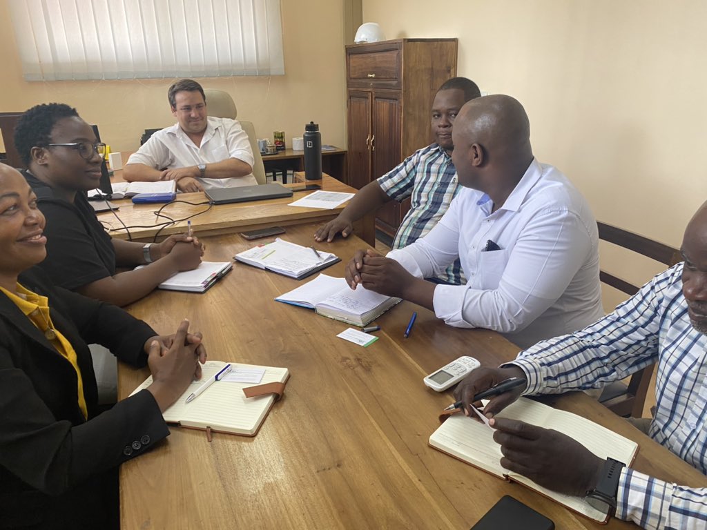 CroplifeTz's tweet photo. MANAGING EMPTY PESTICIDES CONTAINERS. Today Croplife Tanzania had a very progressive meeting with TPC sugar, forging partnerships on sustainable management of empty pesticides containers https://t.co/pZpmfVAuqm