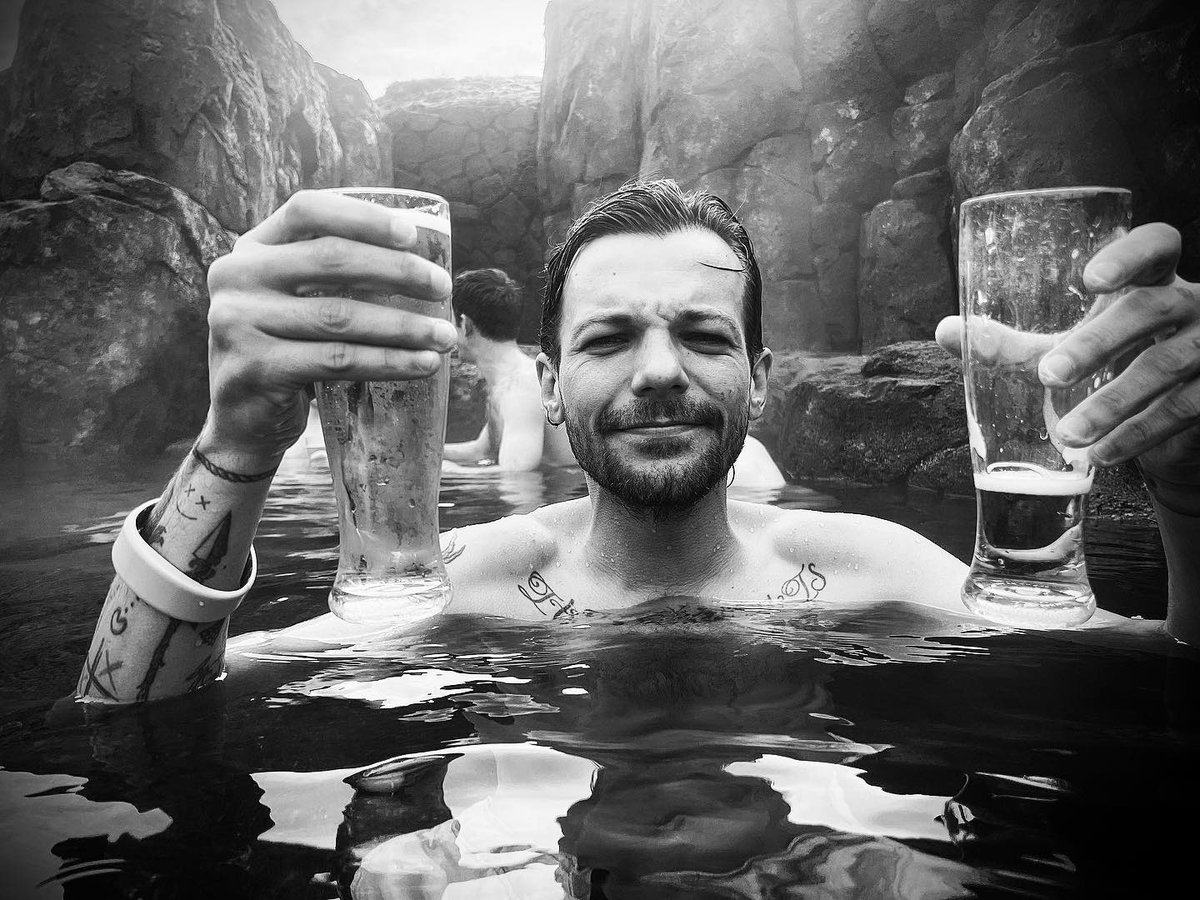 escapade_lane's tweet photo. Louisss https://t.co/sJmWyhjpgq