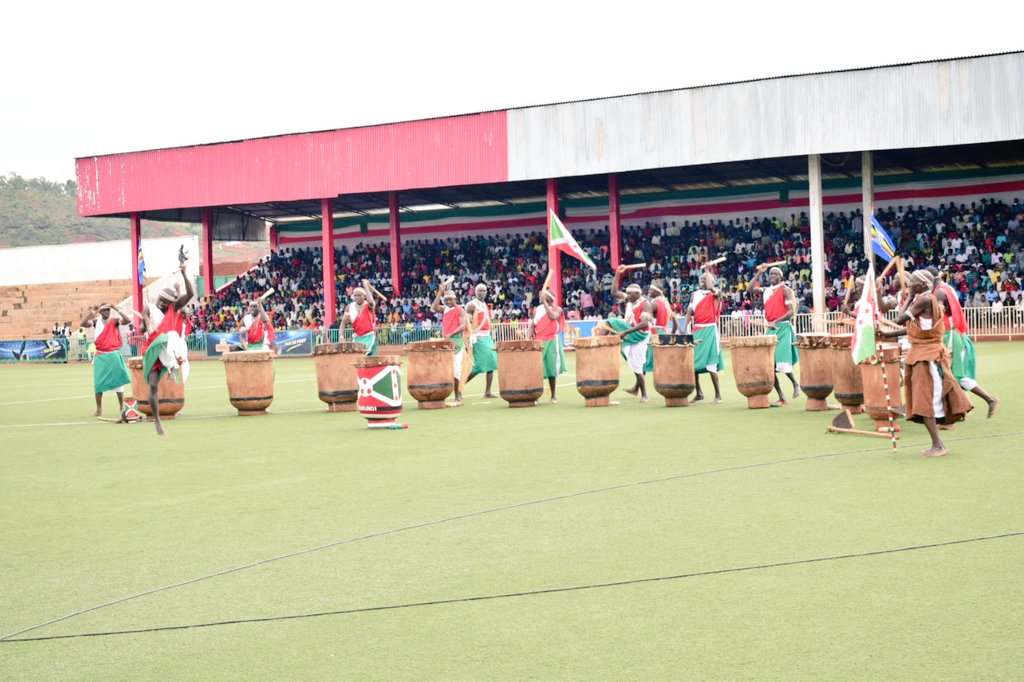 RTNBurundi's tweet photo. #Burundi: Le Président de la République @GeneralNeva honore par sa présence les activités du Forum national des jeunes organisé par le ministère en charge de la jeunesse qui se déroule en  @Gitega au Stade #Ingoma https://t.co/5ILzTaDMCn