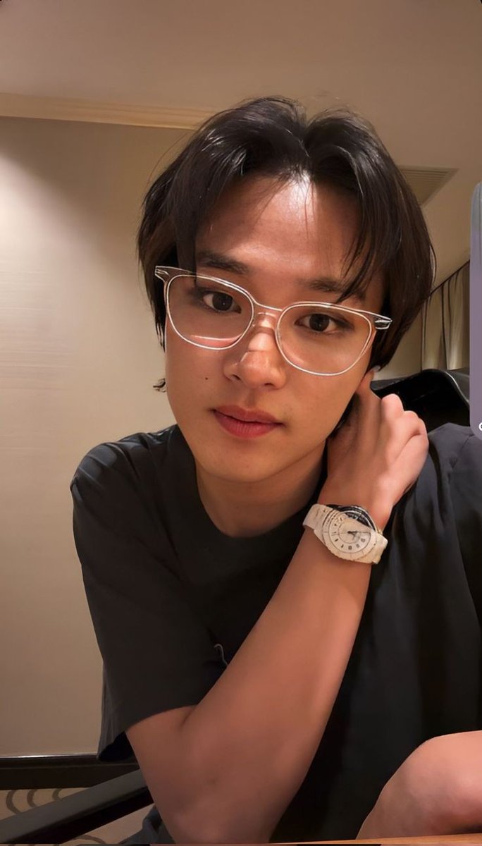 Hi I'm Ji! I'm finding some moots ^^

-- introvert
-- finding nctzen, moa, engene, carat, dives, swiths, once, midzys, mys,bunnies, fearnots, reveluv moots 
-- minor
-- she/her
-- jisung , Haechan ult

Rt and likes are appreciated  ! 
Please actually interact with me 💔
#stantwt