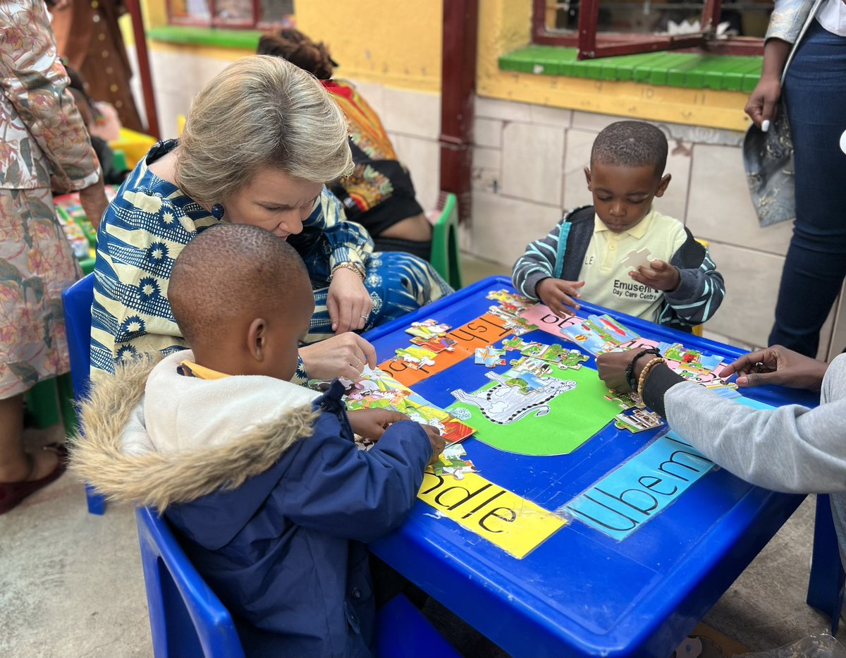 MonarchieBe's tweet photo. 👋 @VVOBvzw🇧🇪 works in close partnership with 🇿🇦 to ensure that at least 6 million children acquire foundational and transferable skills by the end of primary education and contributes to a smooth transition from early childhood to primary education for 4 million children by 2030 https://t.co/Na5baE9Zm9