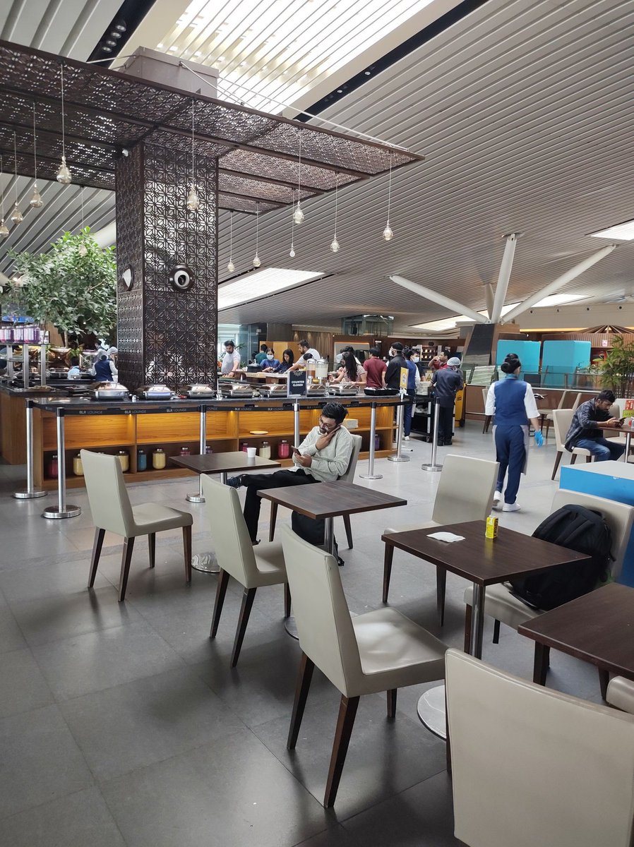 Bengaluru Airport Lounge...
#Bengaluru #airport #wckerela