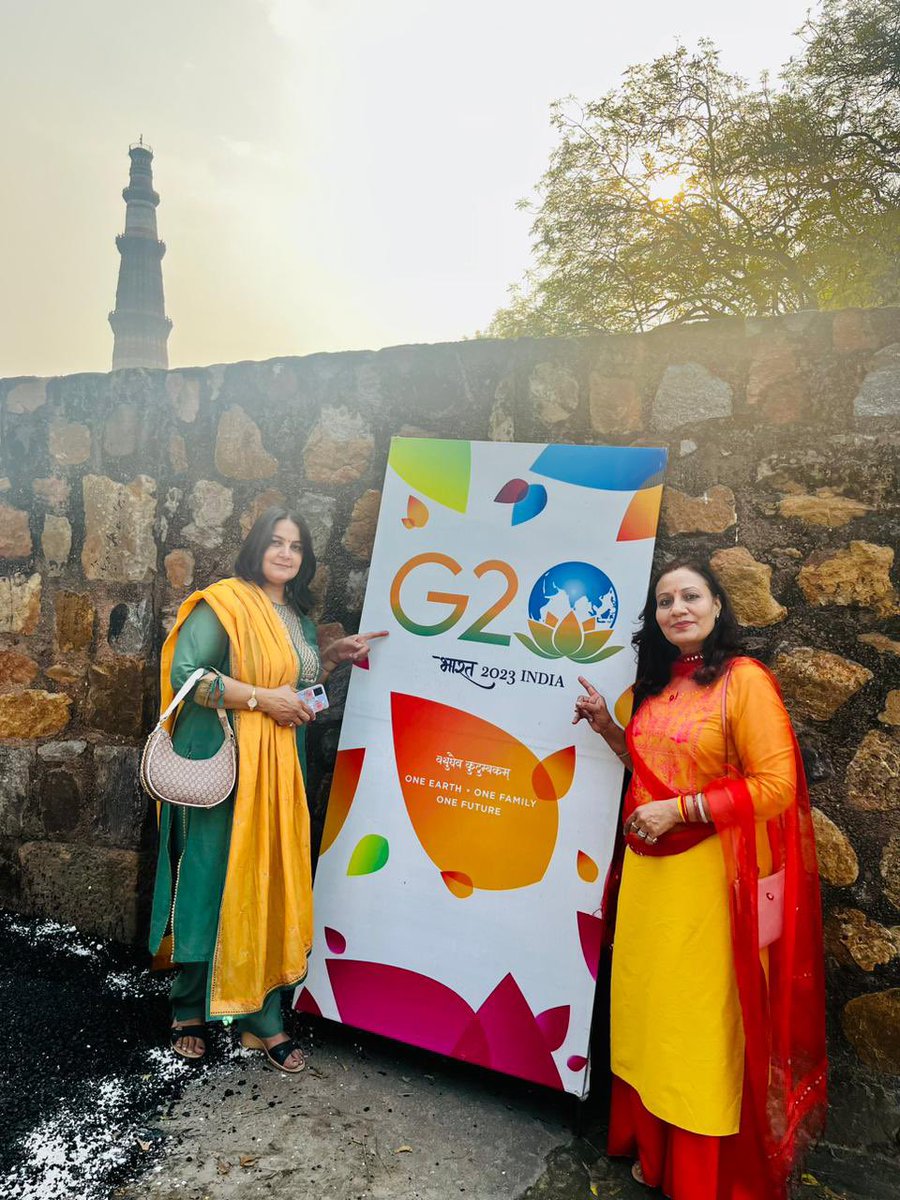 Scaling new heights of diplomacy at the G20 summit meeting, with the magnificent Qutub Minar as our backdrop. 🌍🏛️                                                                                                             #G20 #QutubMinar #Diplomacy #Leadership #GlobalUnity
