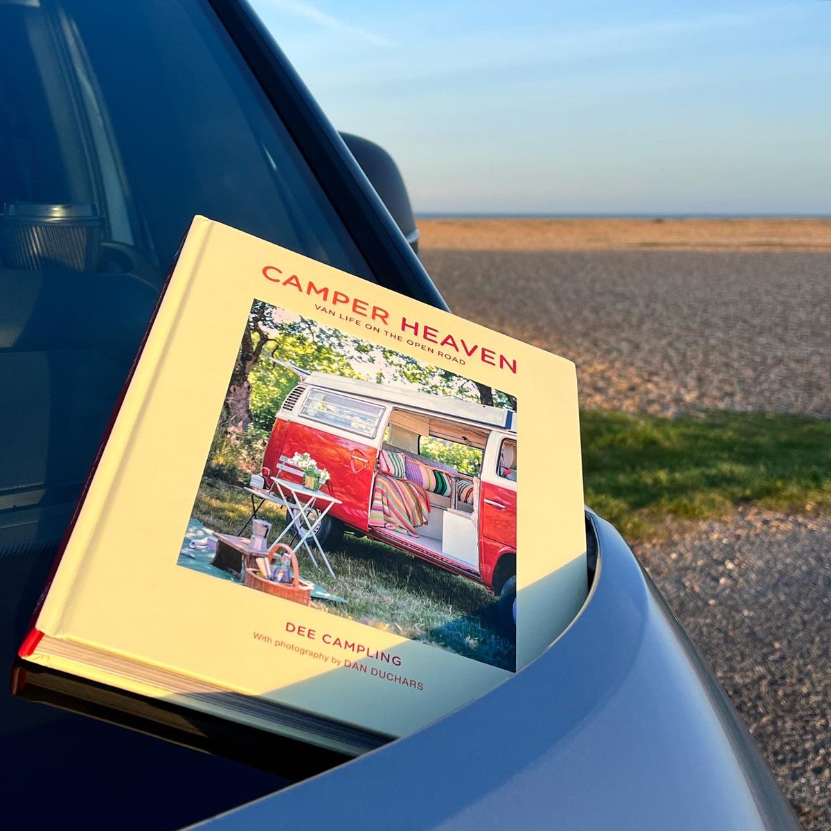 I’m officially friends with authors! 🎉

If you’re into design, architecture and campers like me then these are the books for you!

Congrats to <a href="/LauraJaneClark_/">Laura Jane Clark</a> and <a href="/deecampling/">Dee</a> on their beautiful creations