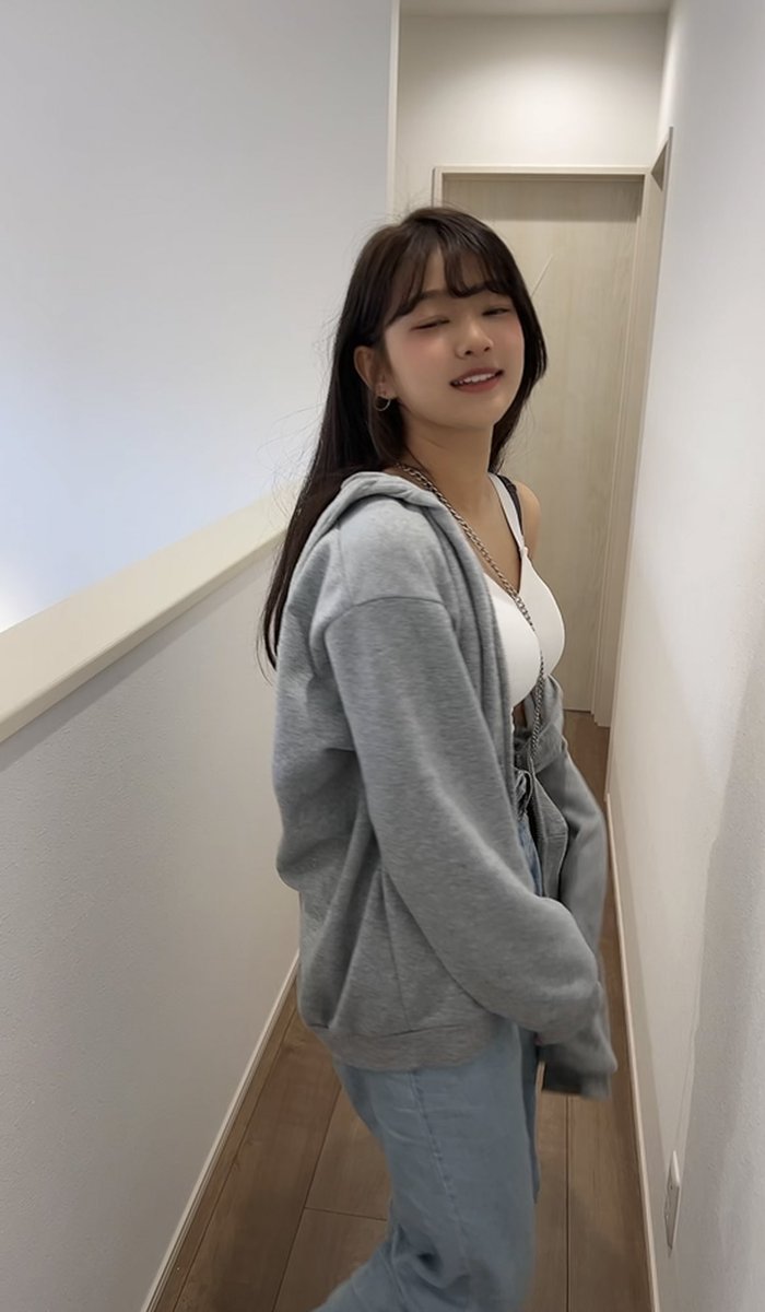 nizisaki_karina's tweet photo. 事故画Part2😂 https://t.co/L71IRvk8MC