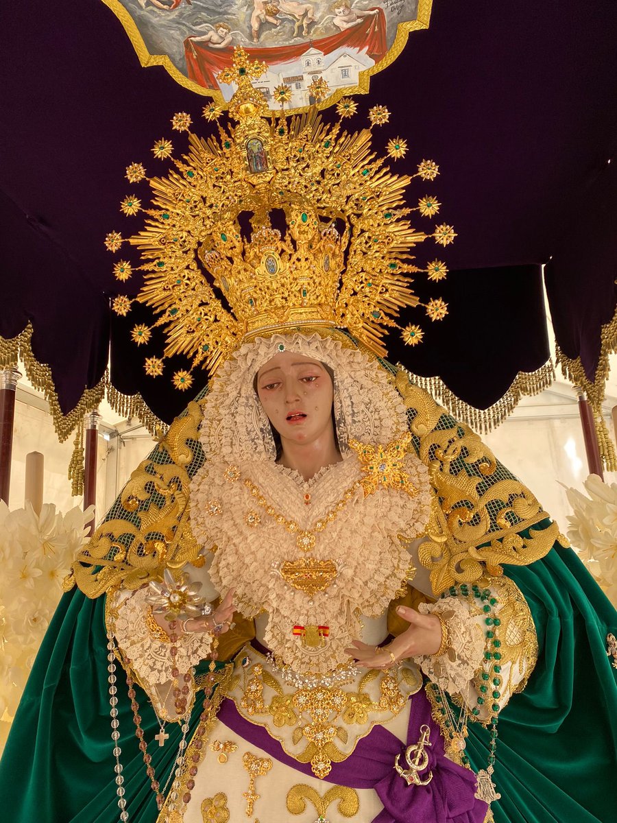 HSaludEsperanza's tweet photo. Amanece en miraflores y así se presenta Nuestra Señora de la Esperanza y Refugio de los Ancianos en su nuevo trono para la procesión de este 2023. 

#CofradíasMLG
#EsperanzayRefugio
#EsperanzadeMiraflores
#YoSoydeEsperanzayRefugio https://t.co/sHfG51XEWG