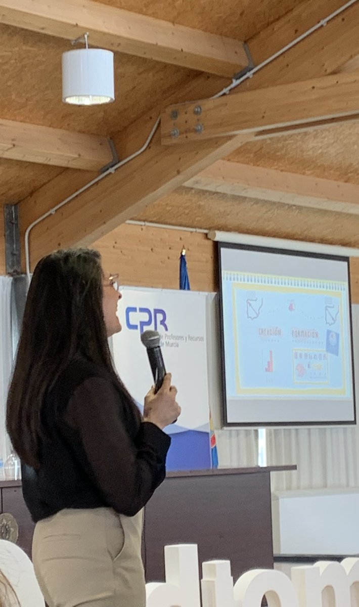 Ana Fernández tweet media