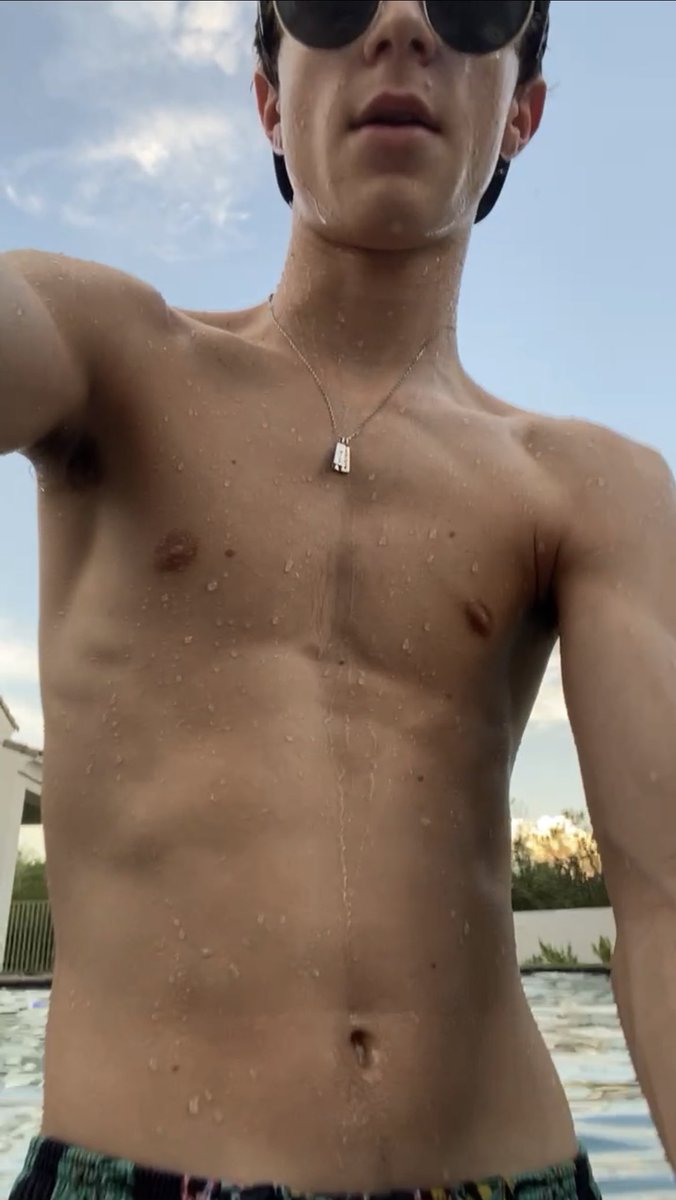 Pits, Nips & Bits tweet media