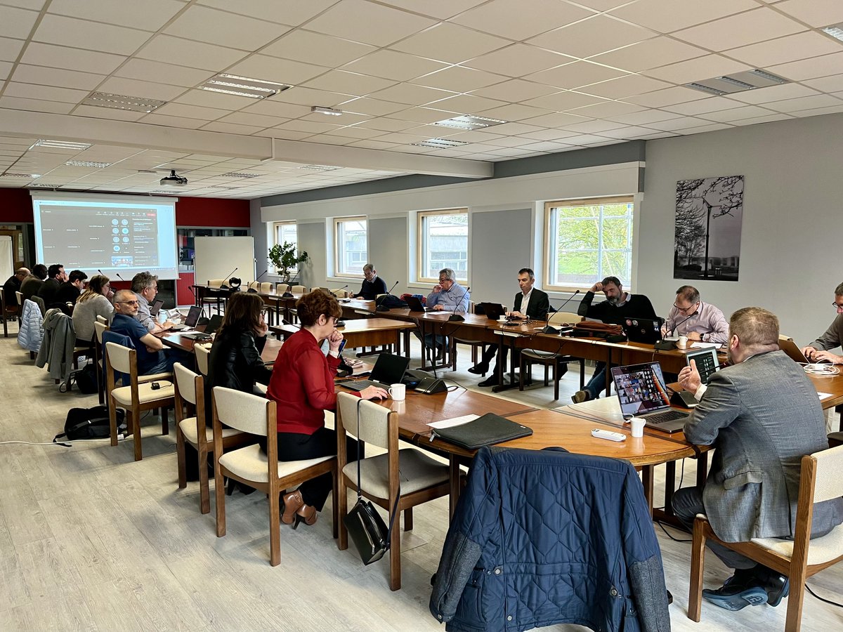 ADIUTofficiel's tweet photo. 🔴 #AGADIUT

L'@ADIUTofficiel se retrouve en hybride aujourd'hui à l'@IUTdeLongwy54 pour une Assemblée Générale 

▶️ Au programme : 
- Bilan de la #CDFIUT2023
- Actualités sur le #BUT
- Point sur l'évaluation de la vague C
- Présentation des événements du réseau https://t.co/HsvgaA27EE