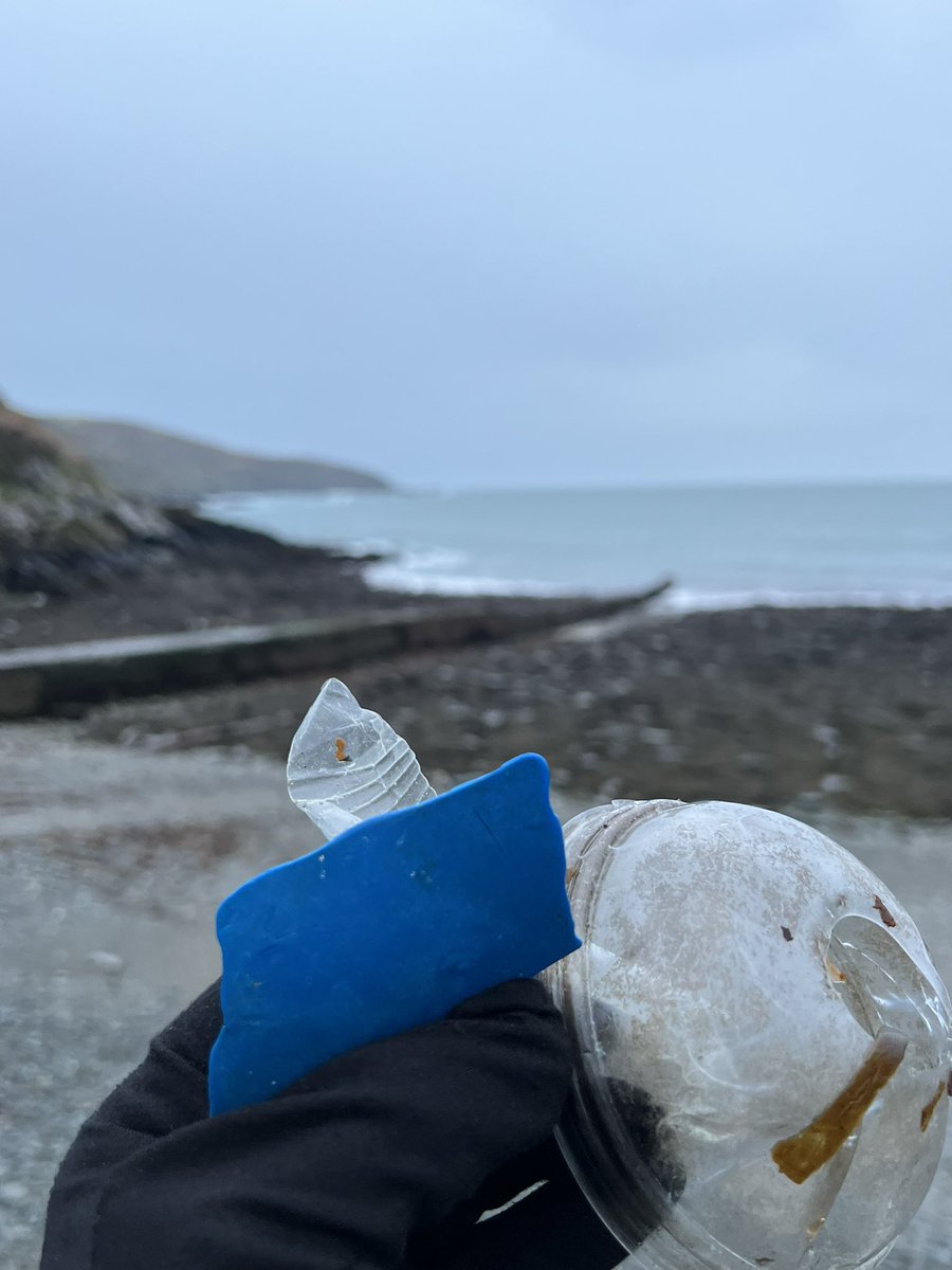 3POPIOM's tweet photo. Litter picking at our @plastic_busters #adoptaplace Port Soderick glen and beach this morning #3pop @BiosphereIOM @pawsonplastic https://t.co/bf55WAKpPB