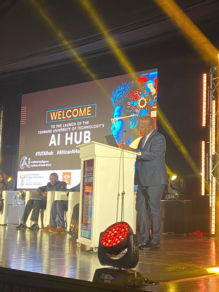 go2uj's tweet image. Hon Minister of Communications and Digital Technologies Mr Mondli Gungubele now takes to the stage for the keynote address. 

#TUTAIhub 
#AfricanAI4all 
#AfricanAI
