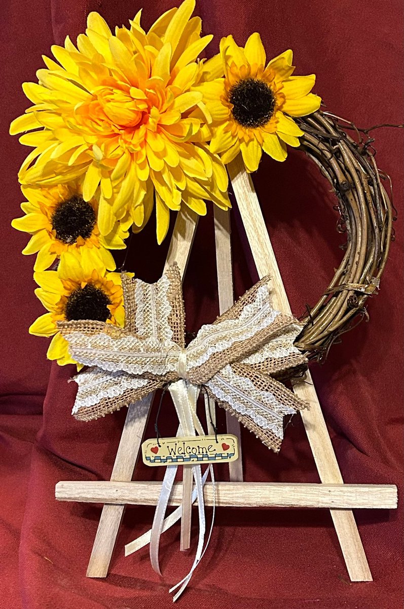 Excited to share this item from my #etsy shop: Sunflower Welcome #sunflower #countryfarmhouse #burlap #spring #sunflowers #wreath etsy.me/40e3Hoz