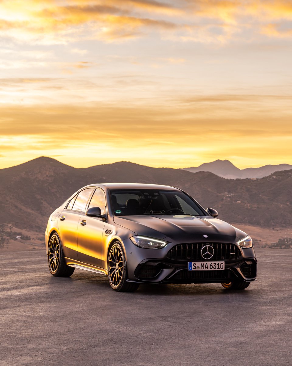 MercedesAMG's tweet photo. Golden hour glamour shots become a daily ritual with the #MercedesAMG C 63 S E PERFORMANCE.

#AMGLife #AMGThrill 

[WLTP: Kraftstoffverbrauch kombiniert: 6,9 l/100 km | CO₂-Emissionen kombiniert: 156 g/km | Stromverbrauch kombiniert: 11,7 kWh/100 km | https://t.co/ye4fweSJ4V] https://t.co/aBW4MH4bNB