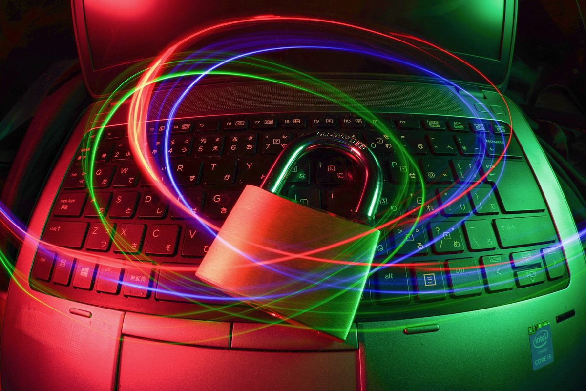 JPSarrey's tweet photo. 2022 brought many #Cybersecurity challenges. One of the most notable was the rise in #phishing attacks. The sophistication of these attacks has increased drastically, making it crucial for your team to have proper security awareness. #InfoSec https://t.co/wFOFO8zt7n https://t.co/ZgNvlNIESF