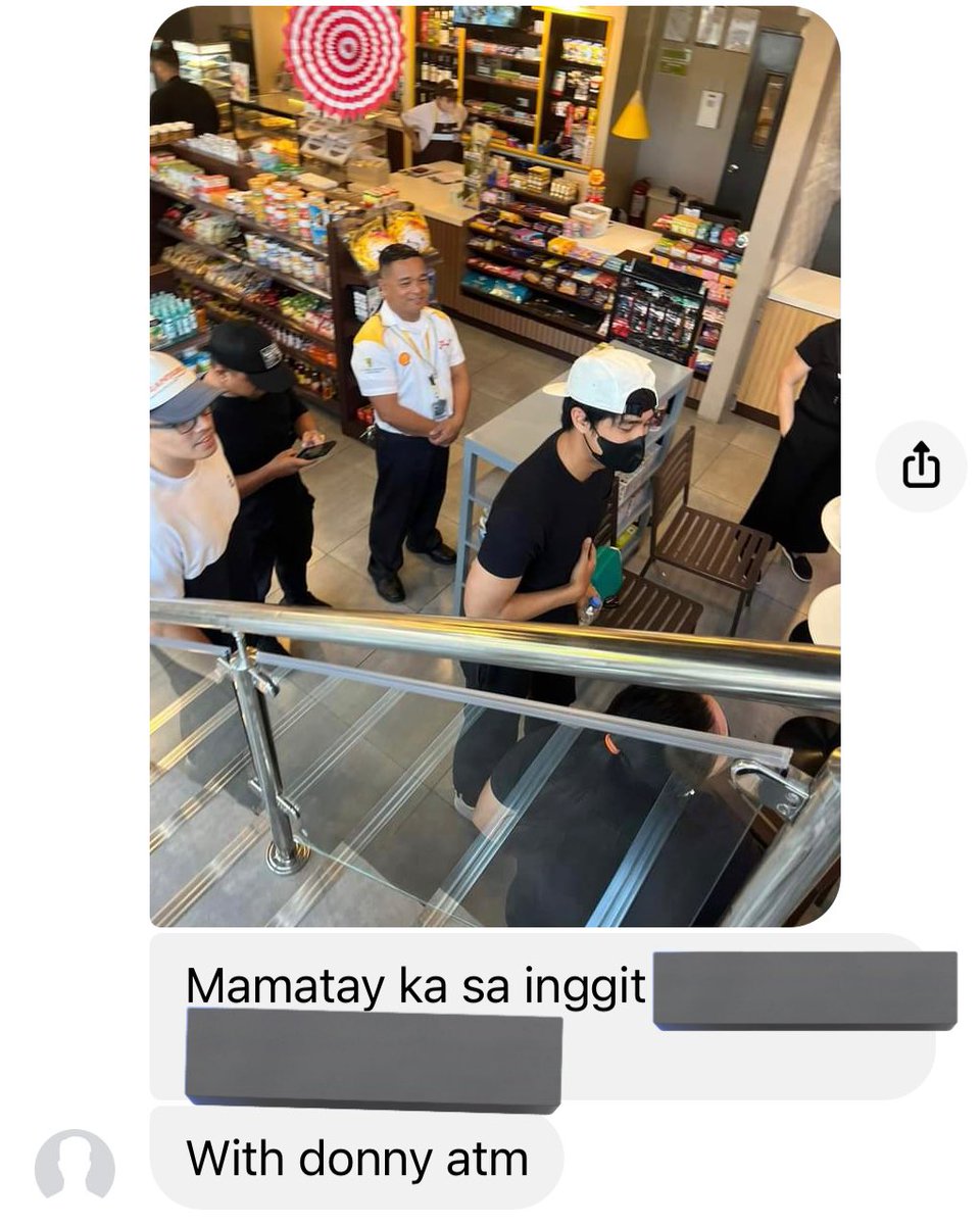 donnybelindax's tweet photo. my frenemy saw donny today Shell Cavite 😭 walking distance sa school namin!!! HOY BAKIT KA NAMAN NANDYAN KUNG KAILAN DI AKO TUMAMBAY 😭 HDIDJDOSOS https://t.co/xhn9llPM5j