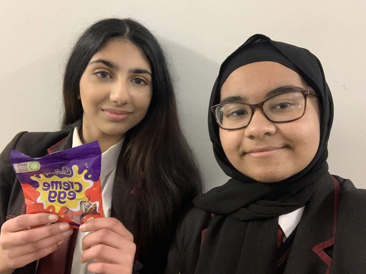 A treat is always better shared with your friend 🍫 Maham and Mehreen said they’d share with their families at Iftar! #DoingTheRightThing #EggVent ❤️ Well done girls!