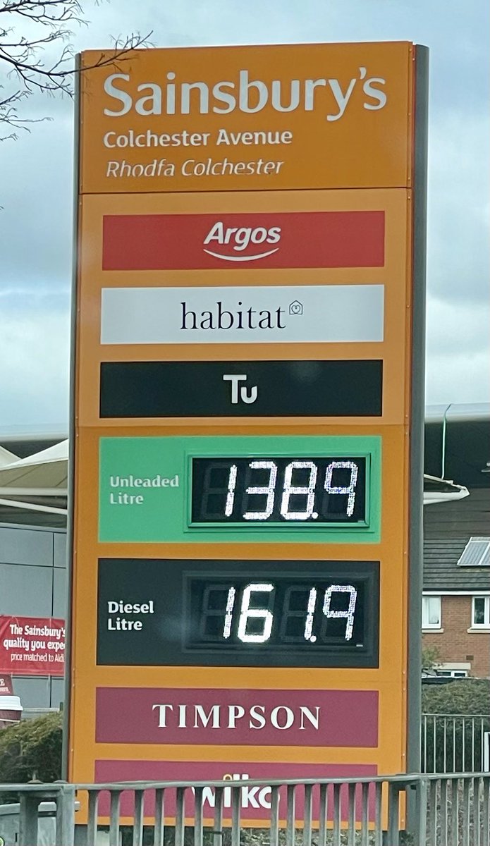 This was the price of unleaded in <a href="/cardiffliving/">cardiffliving</a> last week.   Have #jerseyci petrol prices started to fall?   #jerseychannelislands #PetrolPrice #CostOfLivingCrisis