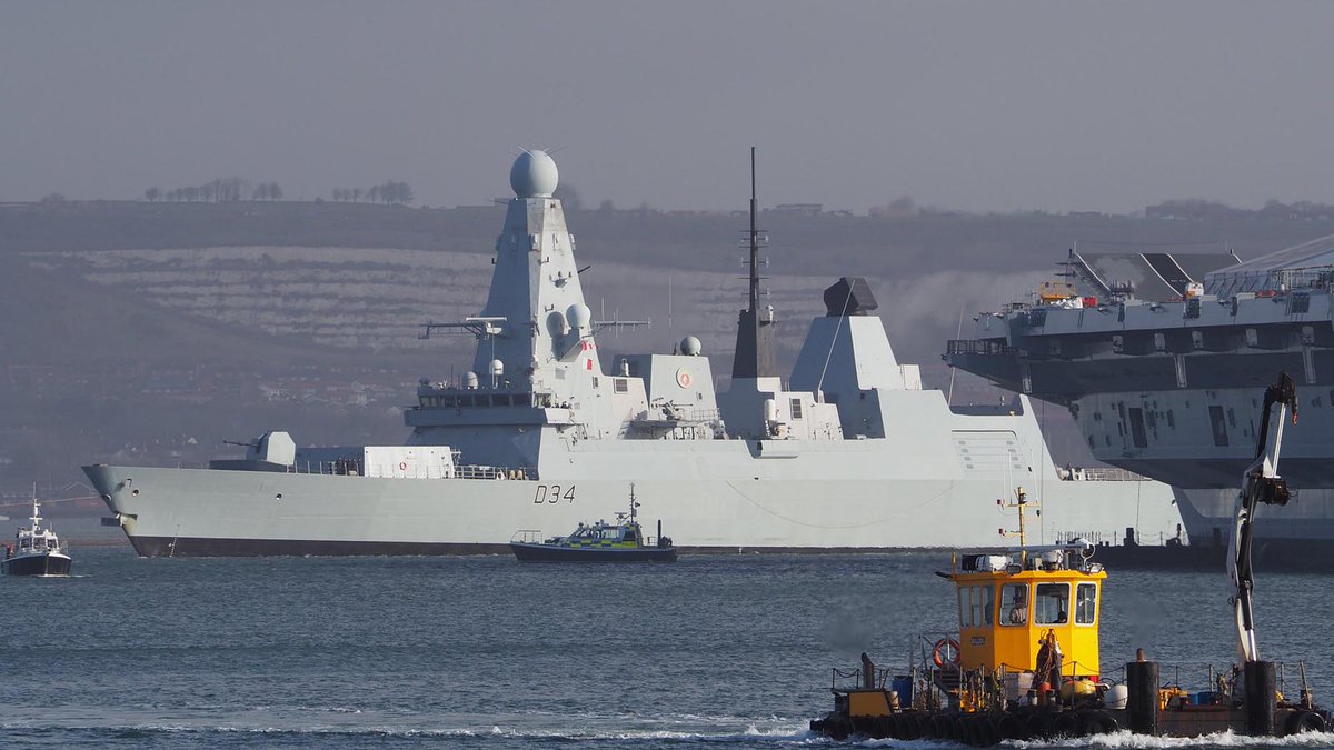 Navy Lookout (@NavyLookout) on Twitter photo 2023-03-24 09:13:47 .@hmsdiamond outbound from Portsmouth this morning as 🇫🇷FS Cephee @MarineNationale arrived. Via @CNPics @georgeemmett8 .@hmsdiamond outbound from Portsmouth this morning as 🇫🇷FS Cephee @MarineNationale arrived. Via @CNPics @georgeemmett8