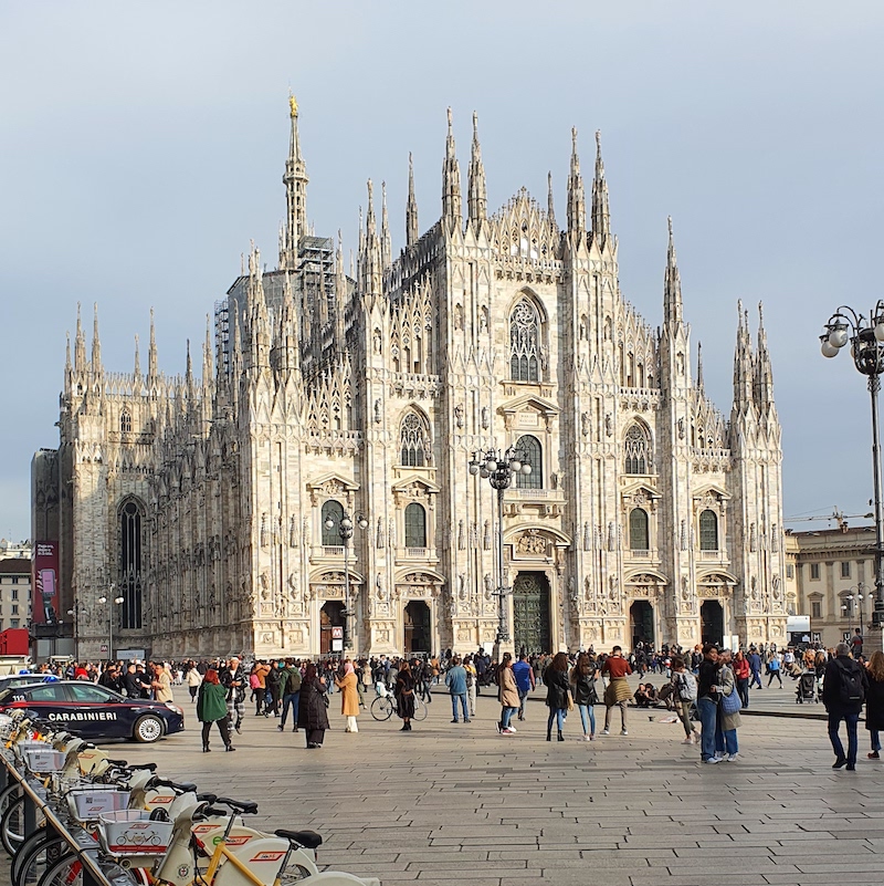 Over 20 flights a week from DXB 2 #Milan making a perfect destination for a #shortbreak best recommendations 4 #food #hotels &amp; #sightseeing   #Easter or #Eid holiday bit.ly/ShortbreakMIlan <a href="/airarabiagroup/">Air Arabia</a> <a href="/flydubai/">flydubai</a> <a href="/emirates/">Emirates</a> @FoodandTravelEd @milanosecrets