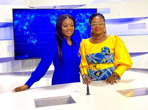 🔴#ENTRETIEN_EXCLUSIF 🇨🇬
#TELE_CONGO
J'ai eu le plaisir de recevoir, hier dans le #jt_de_20h, Emilia Mambissa,  fondatrice du salon "Le Congo Au Feminin". 
La 2ème édition de ce rendez-vous des femmes se tiendra ce vendredi 25 Mars 2023 au Radisson Blu de Brazzaville.
#HG