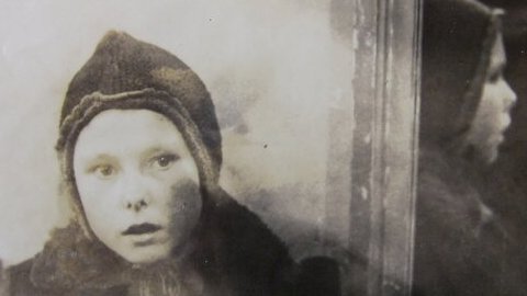 "Mit einer ausreichenden geistigen Entwicklung bis zu sozialer Brauchbarkeit ist nicht zu rechnen." war die ärztliche Begründung zur Tötung von Halina Spichalski in der NS-"Euthanasie" (gedenkort-t4.eu/de/biografien/…). Eines von ca. 300.000 Opfern. 🖤 

#otd wäre ihr 91. Geburtstag.