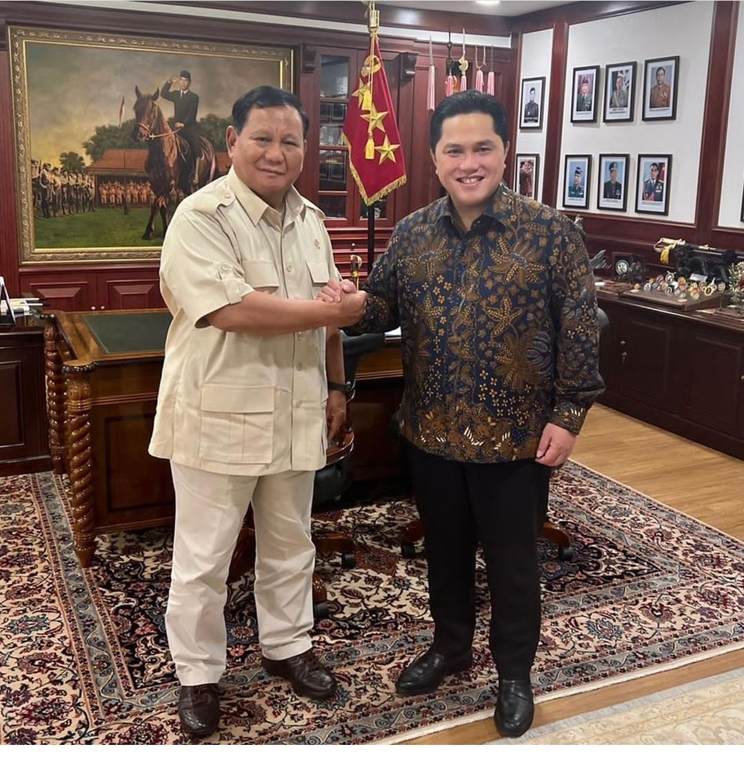 Muncul Duet BoHir : prabowo - eric thoHir.
Apakah ada kesepahaman diantara mereka berdua utk tidak kaitkan soal world cup U20 ke ranah politik setelah yg dilakukan ganjar? 

Seru ini 😀