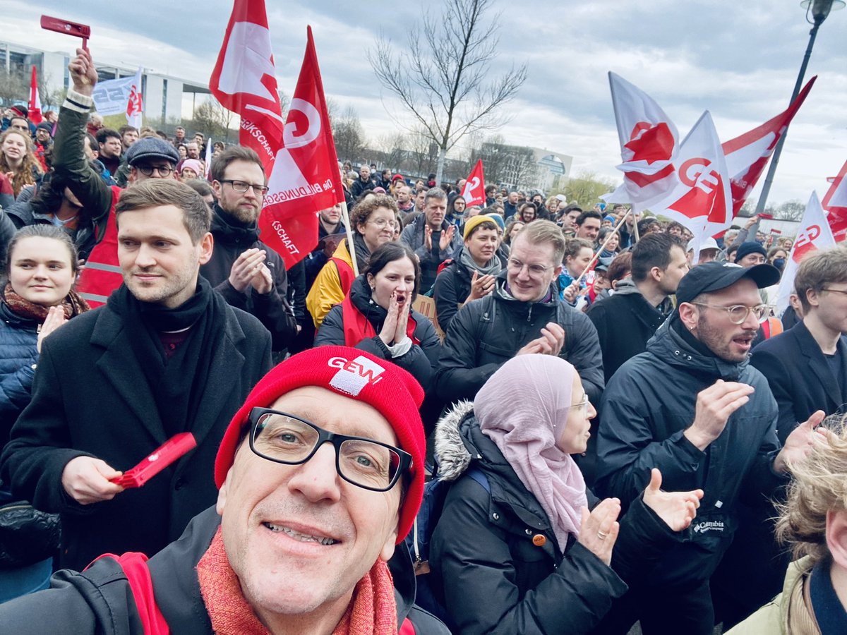 Weg mit dem #WissZeitVG  - her mit dem Entfristungsgesetz! #IchBinHanna #Dauerstellen