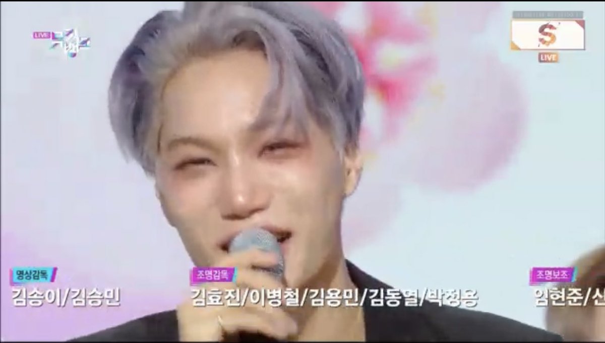 kjinjm_'s tweet photo. GIVEAWAY

2 winners, 1 rover album each 😊

- like and rt
- reply congratulations kai! #Rover1stWin #Kai_Rover 

CONGRATULATIONS MY LOVE 😭😭😭 https://t.co/EB3E3HgPzS