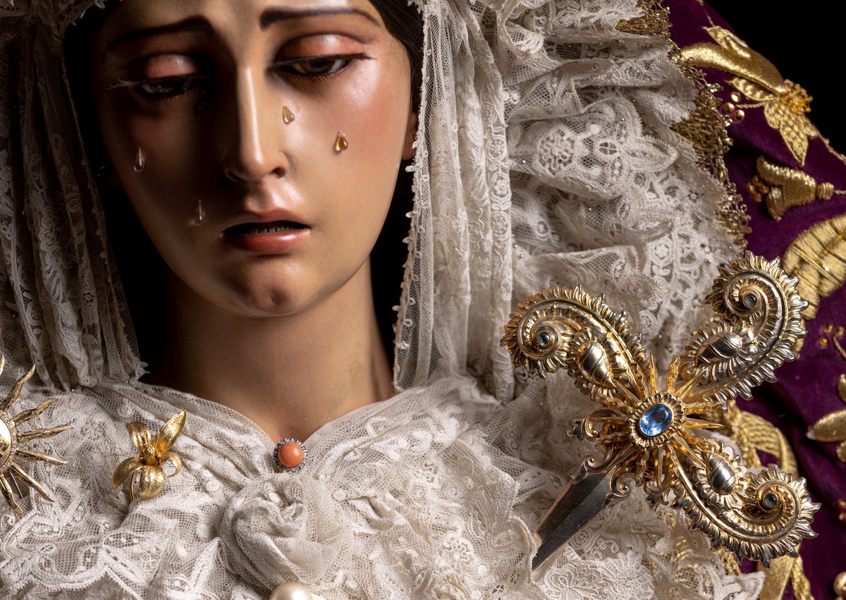 🕯CULTOS | Séptimo día del Septenario Doloroso en honor a Santa María del Monte Calvario. #CofradíasMLG

VII Dolor: María coloca en el sepulcro el cuerpo de Jesús.

⛪ Ermita del Monte Calvario
📆 24 de marzo
🕰 17:30h.

"Venid, cristianos, y honremos la pena de Nuestra Señora"