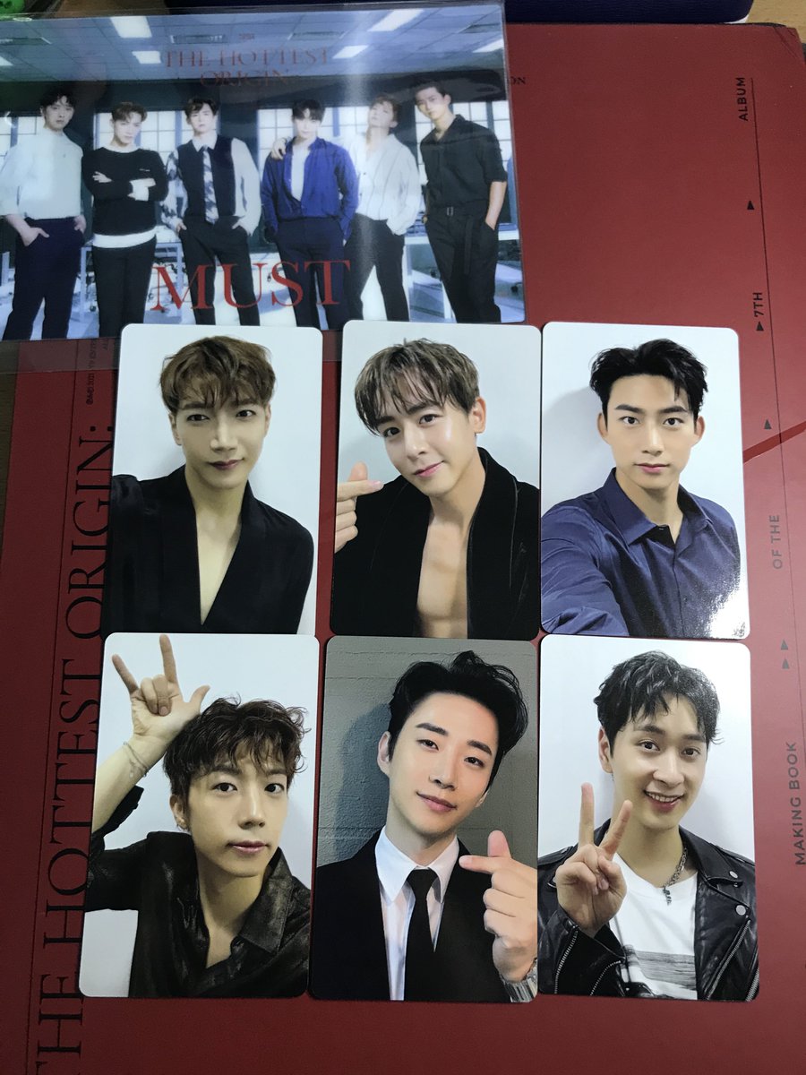 ohhjenie's tweet image. WTS 2PM MUST Making Book
🐰 making book (RM140) — all inclusion included 
🐰 or each pc (rm15) 

Can nego‼️

please help rt, thank u sm🥺

#pasar2PM #pasar2ndgen @pasar2pm
