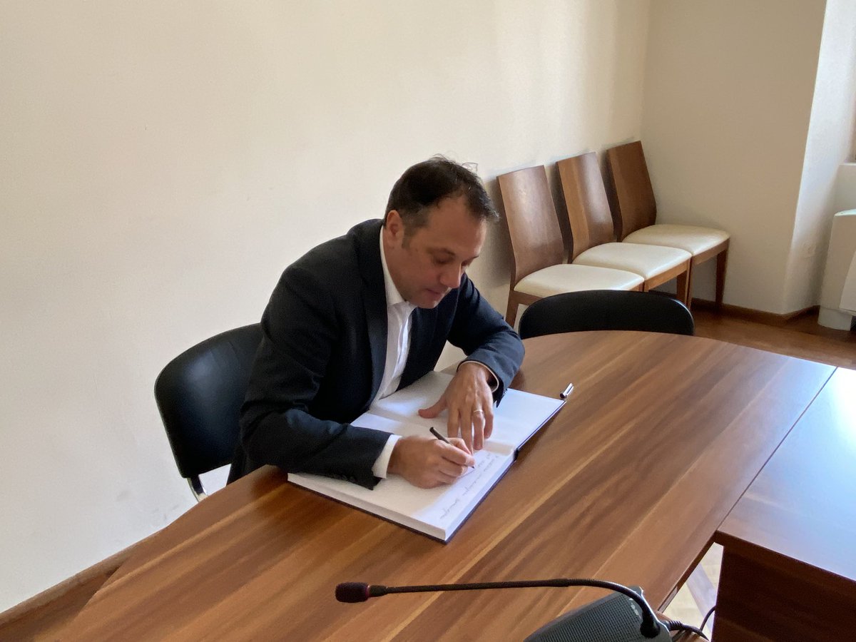 UNG_ungsi's tweet photo. Obiska nas je #ministrer za #Slovence v zamejstvu in po svetu Matej Arčon

🔗 https://t.co/WELVjzTySn

#univerzavnovigorici
#universityofnovagorica https://t.co/G0ExDwpF8a
