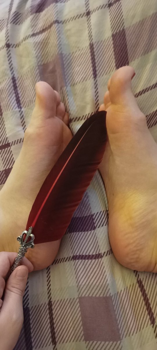 sweetfeetbubble's tweet photo. Ticklish feet 😈 Join me on only fans to see more 💦

#feetfethish #feetpic #feetpicsforsales #feetseller #FeetPicture #onlyfans #onlyfansgirl #onlyfansbabe #onlyfansFree #onlyfanspromo 

https://t.co/6ed7oxHLtS https://t.co/2nnwOFRxhl